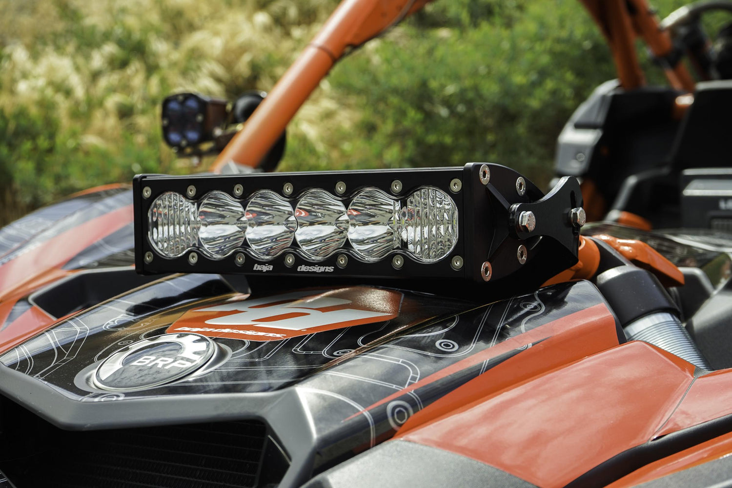 Can-Am OnX6+ LED 10 Inch Shock Mount Light Bar Kit - Can-Am 2017-24 Maverick X3 Clear 447089
