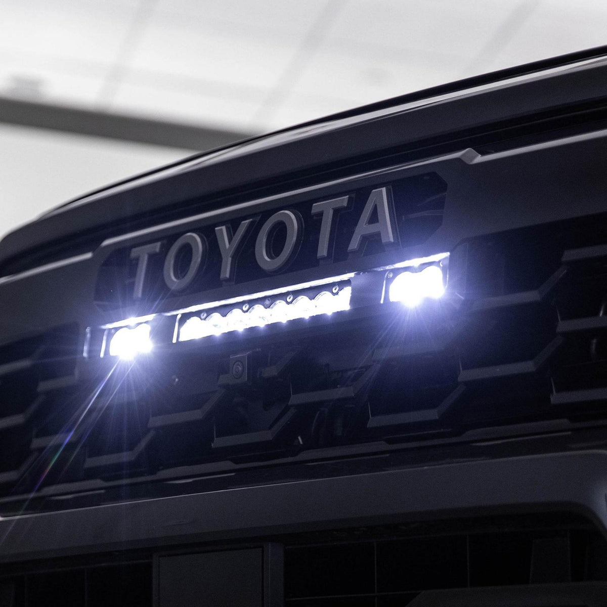 S8 10-inch/S2 Pro Grille Light Kit - 2024-2026 Toyota Tacoma; TRD Pro Clear 448253